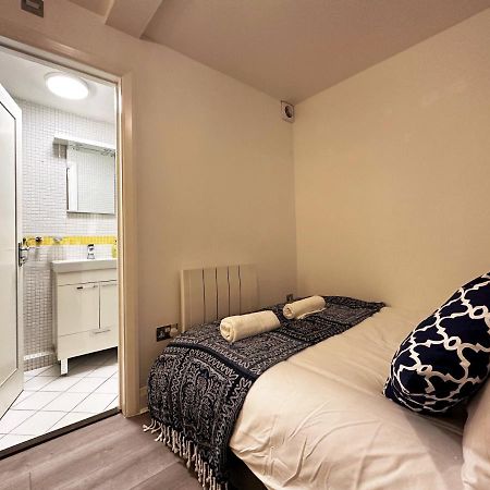 Chic Apartment In Mayfair 伦敦 外观 照片