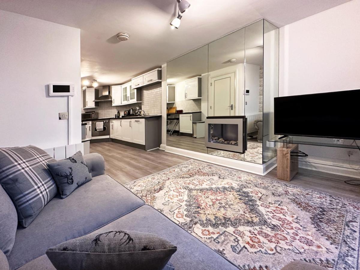 Chic Apartment In Mayfair 伦敦 外观 照片