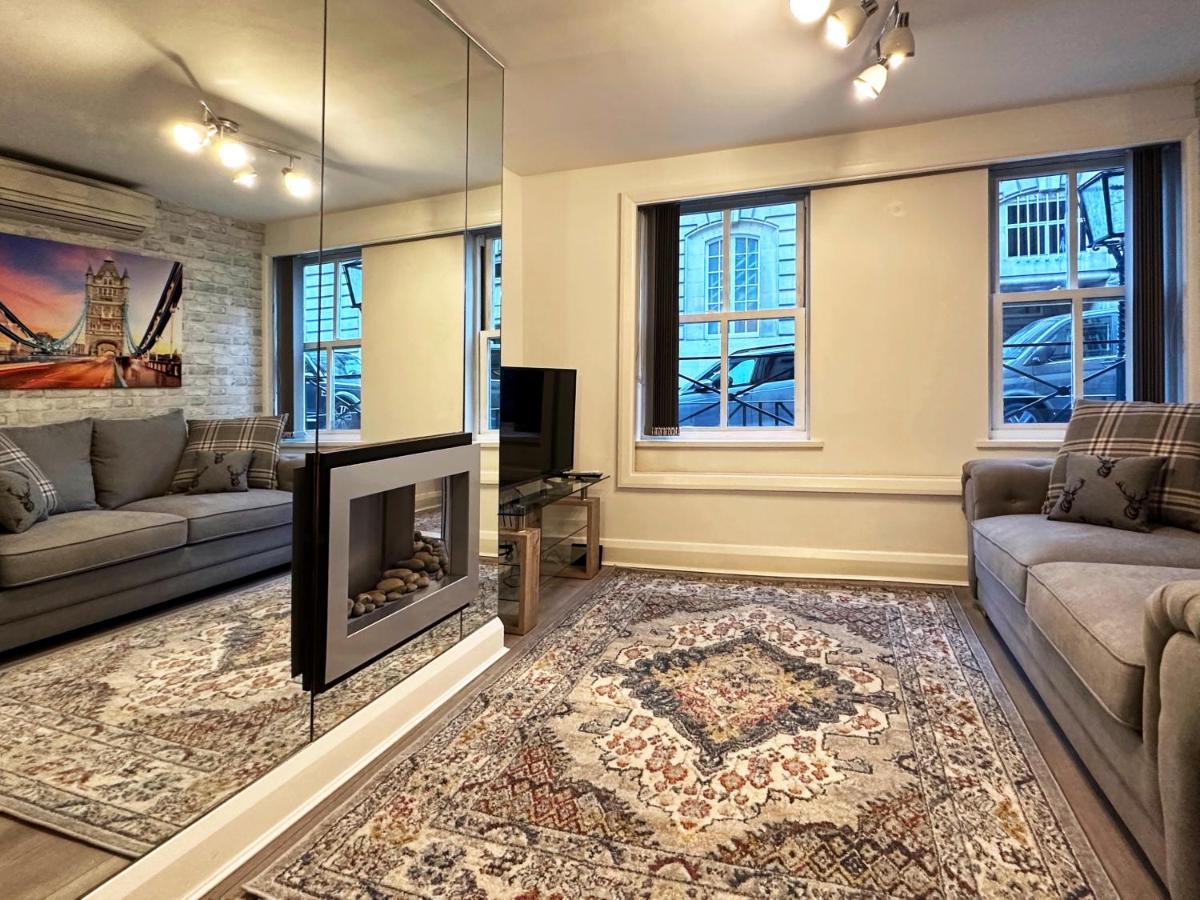 Chic Apartment In Mayfair 伦敦 外观 照片